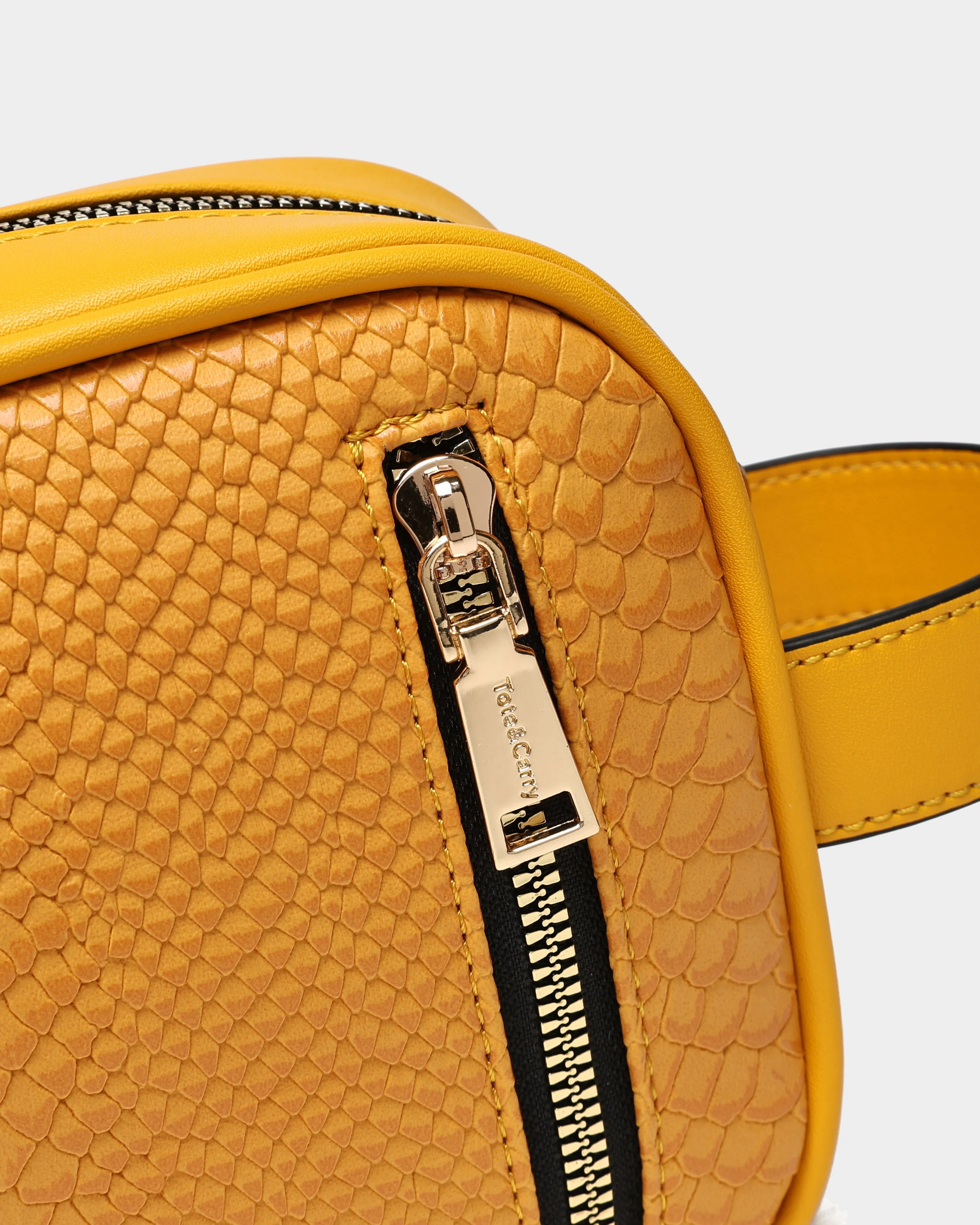 Apollo 1 Toiletry Bag in Mustard