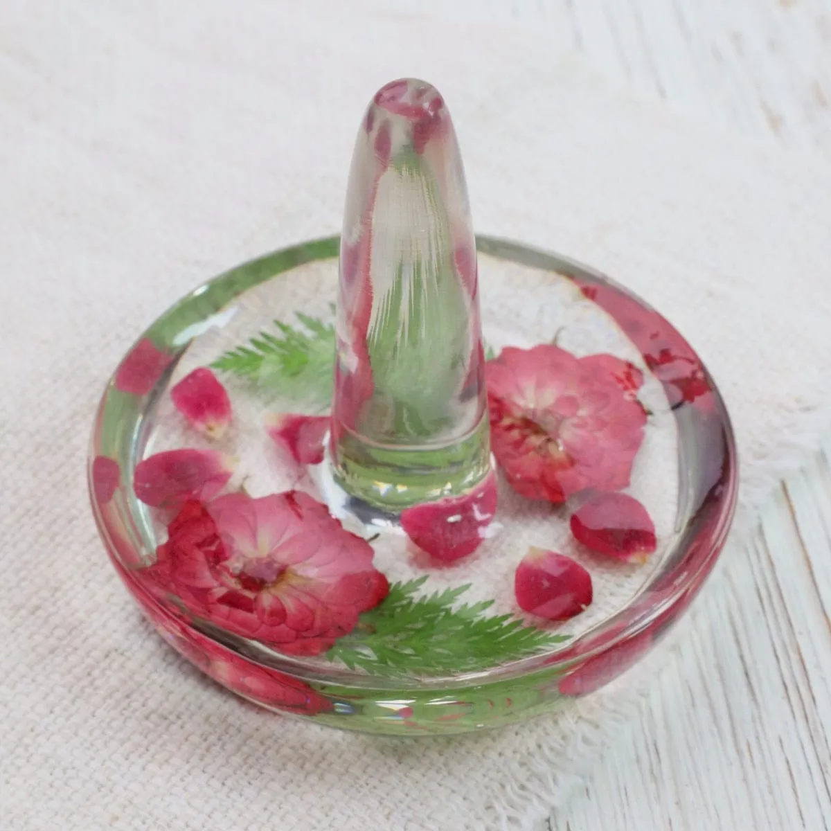 Botanical Red Flowers Ring Holder