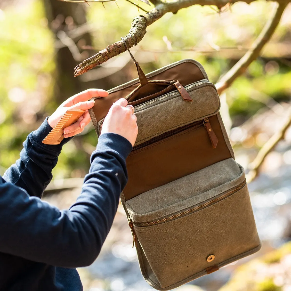 Canvas Hanging Wash Bag. Great For Home & Travel