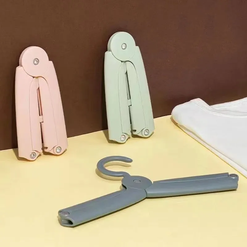 Clothes Hanger - (S190)