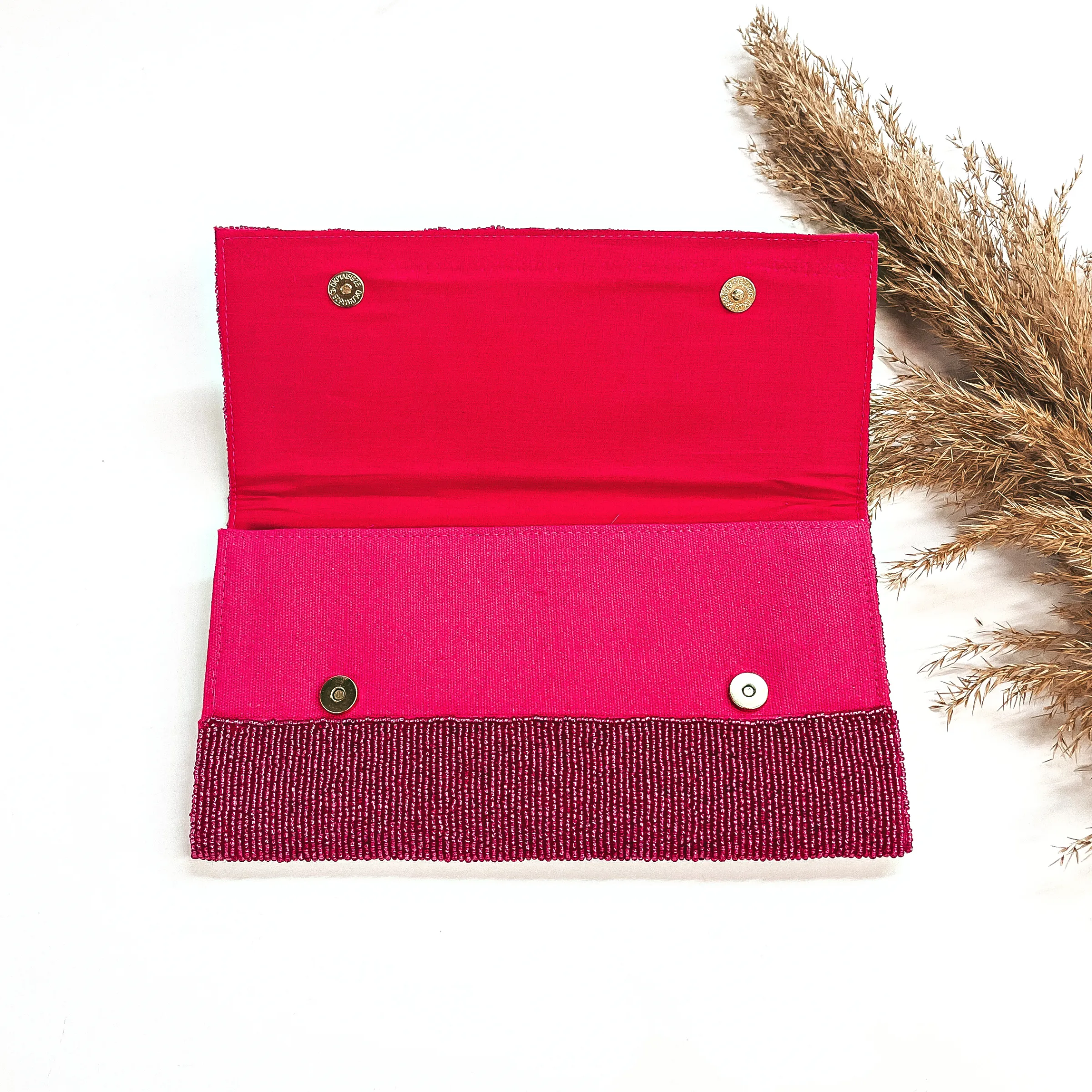 Happy Days Seedbeaded Clutch Bag in Fuchsia with Yellow Happy Face and Gold Tone Chain