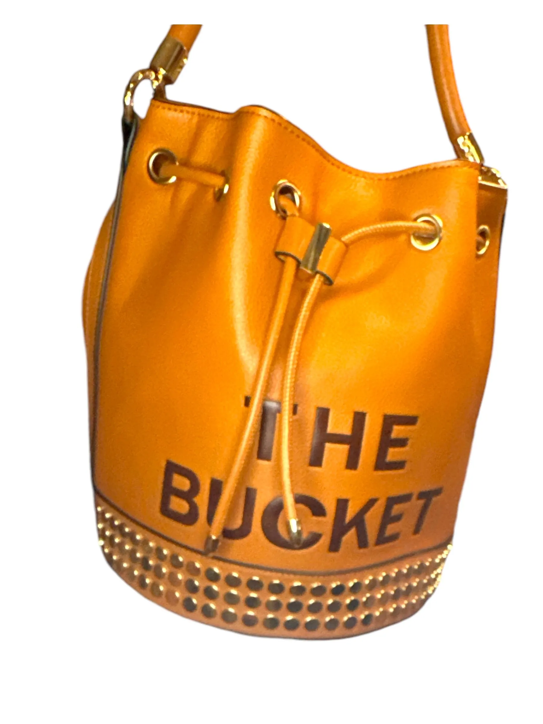 Studded bucket